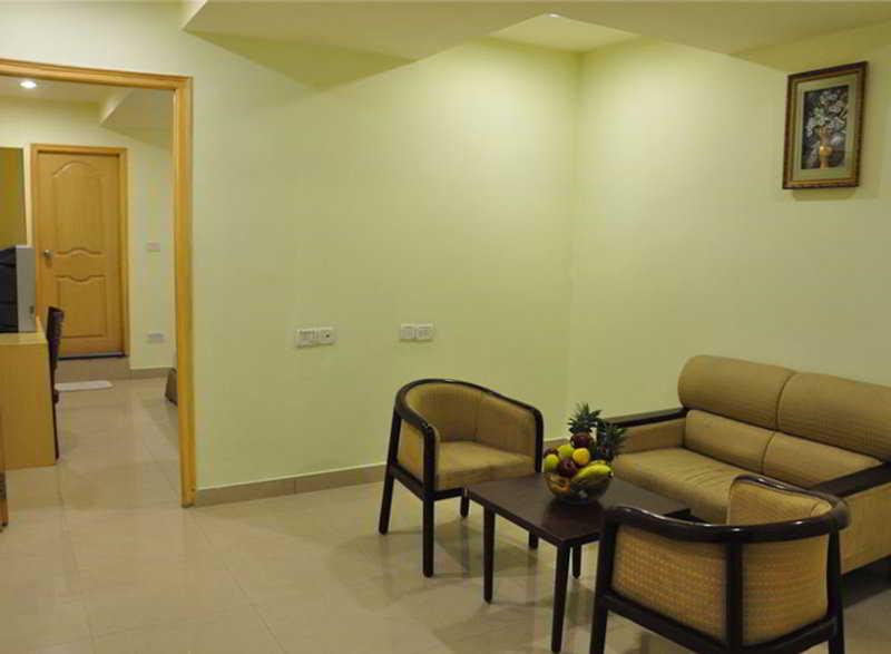 Super Townhouse Ameerpet Balkampet Road Hyderabad Exteriör bild