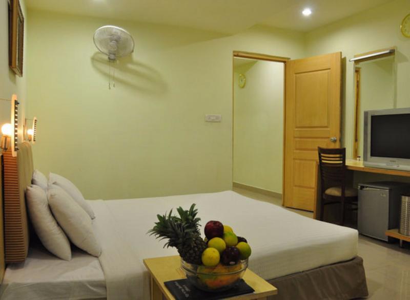 Super Townhouse Ameerpet Balkampet Road Hyderabad Exteriör bild